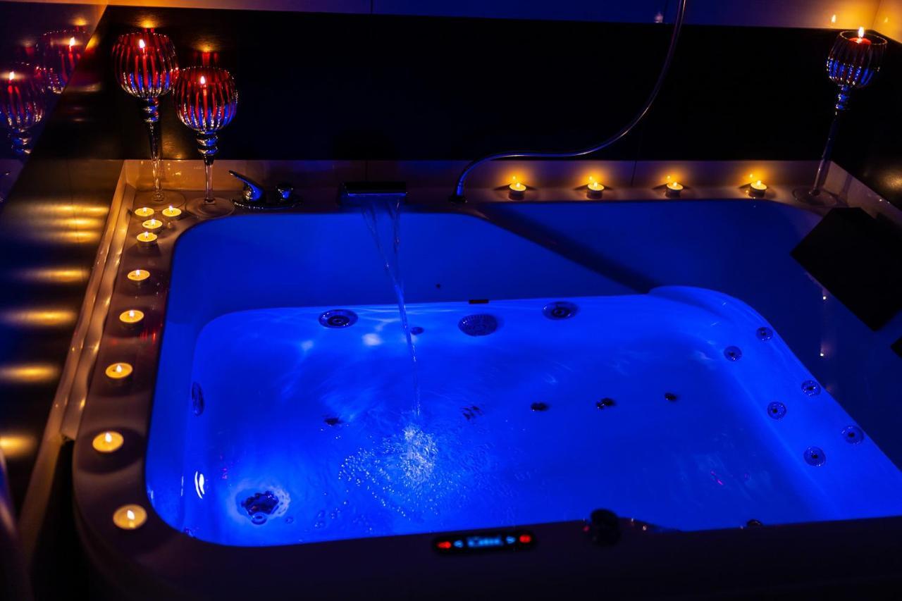 קלייפדה Premium Jacuzzi Apartment מראה חיצוני תמונה
